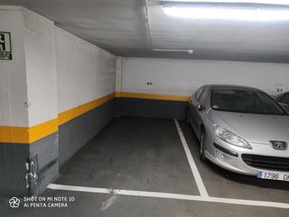 Parking coche  Calle de finisterre