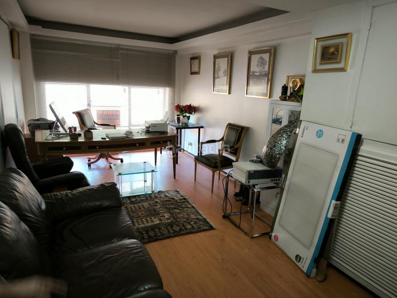 Foto 0ac771ac-6803-4660-867d-d6c4ba57c13c. Local comercial  con 3 plantas nuevos ministerios en Madrid