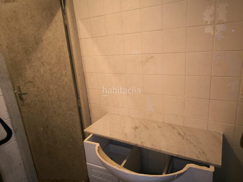 Foto 5e84a3c1-11e7-4ecd-ac08-a279759928a6. Local comercial  con 3 plantas nuevos ministerios en Madrid