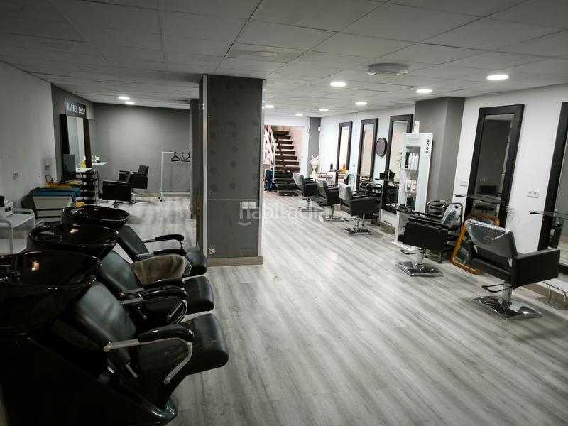 Foto c02b21b3-f170-4b42-b533-6dcd66070595. Local comercial  con 3 plantas nuevos ministerios en Madrid