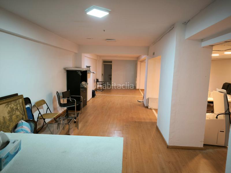 Foto f2e20b69-5800-42e1-a5b8-506461ad73af. Local comercial  con 3 plantas nuevos ministerios en Madrid