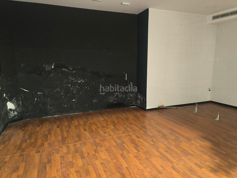 Foto d632e1f3-7a16-4329-89d0-caa624ae56c7. Locale commerciale in avenida de las provincias 37 in Fuenlabrada