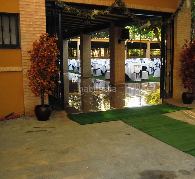 Foto 1f32011b-b0d8-4b3d-a2f4-4f958f2f16e1. Local comercial amb calefacció a Valdepeñas