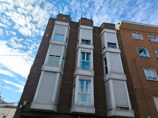 Studio à Paseo de la dirección 178. Estudio con trastero y plaza de garaje