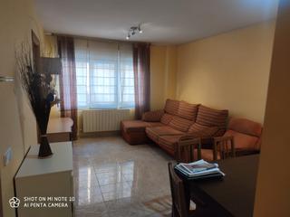 Location Appartement à A-6 29. Piso amueblado con terraza en ciudad universitaria