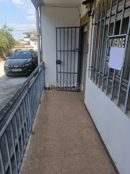 Foto a7b31224-bab8-42d1-90b9-9b8f7b06c7da. Pis a avenida constitución 41 a Casavieja