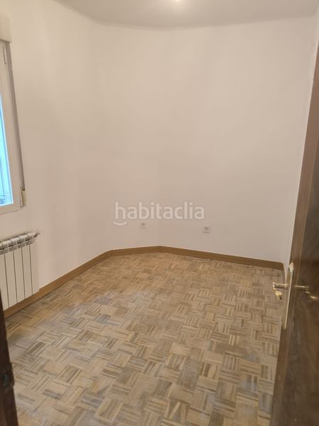 Foto 2fad123b-df3e-48f0-8d56-22973d8e0f84. Alquiler piso en calle de embajadores 197 piso alquiler embajadores en Madrid