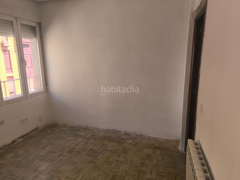 Foto ac2fbfa0-a7f5-45c1-baec-3a6990a0ba24. Lloguer pis a calle de embajadores 197 a Legazpi Madrid