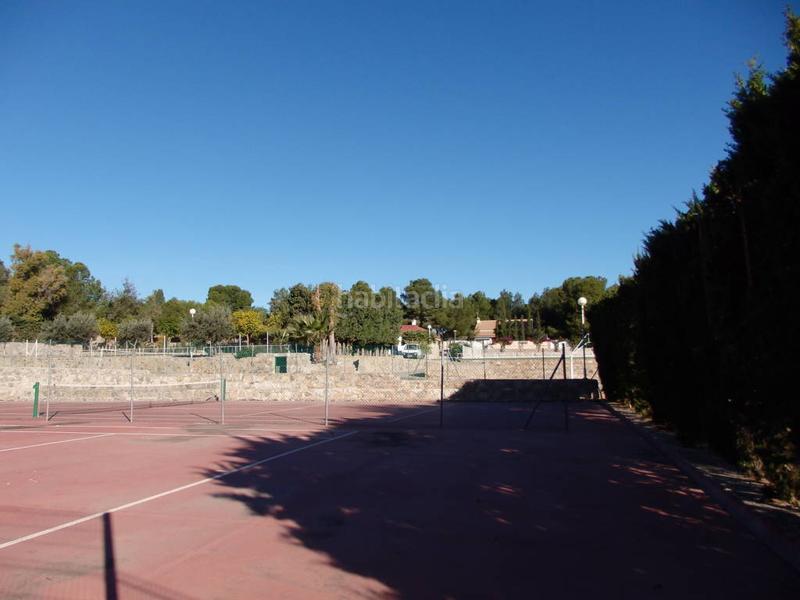 Foto b30ba228-734f-459b-9ca6-8b403f81dfb8. Chalet con riscaldamento parcheggio piscina in Fortuna