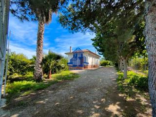 Maison à El Raal. Casa con parcela en los ramos