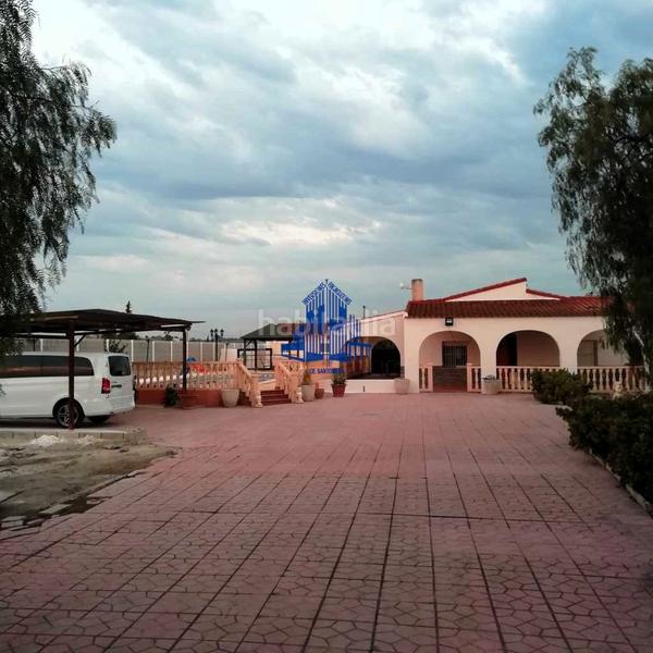 Foto 1ad1439c-fb18-423f-a40e-ff1a58946148. Chalet con camino parcheggio piscina in Fortuna