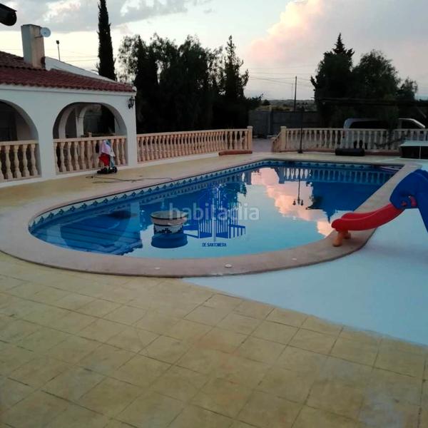 Foto 647d9777-5589-4637-a7f8-90372d9e36f8. Chalet con camino parcheggio piscina in Fortuna