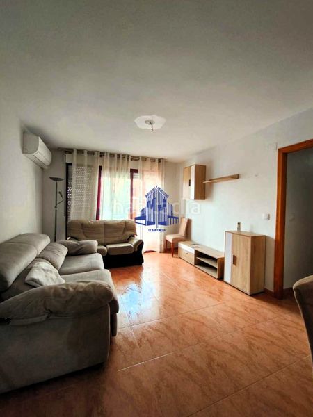 Foto f44123a4-f13d-4068-97be-8ab3eb7188b5. Pis amb aparcament a Santomera
