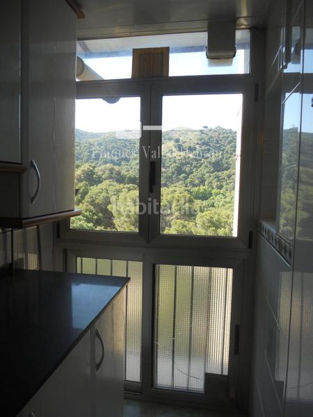 Foto dd386ec4-4728-41ef-acd9-45dbe7deae2f. Pis a Montbau Barcelona