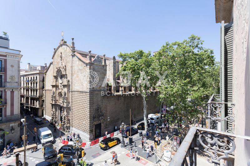 Foto 75181ab9-b627-4feb-a676-546b832445f0. Pis a Gòtic Barcelona