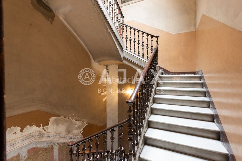 Foto a06cddcb-bf6b-4eee-9e6b-af6b78624de2. Pis a Gòtic Barcelona