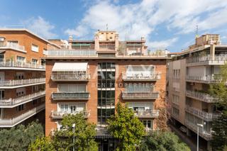 Piso  Carrer de ricardo calvo 19. Alto / todo exterior / terraza / pk. coche y moto
