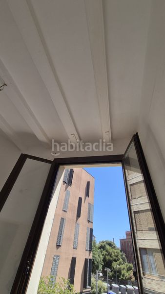 Foto b880b08a-2690-42c7-bf88-f4667ffbccb9. Pis a Raval Barcelona