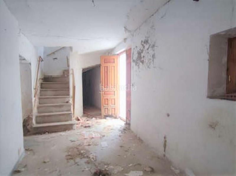 Foto 96d4d0d9-157a-4b27-b79f-03f8339faf7b. Casa pareada en Baza