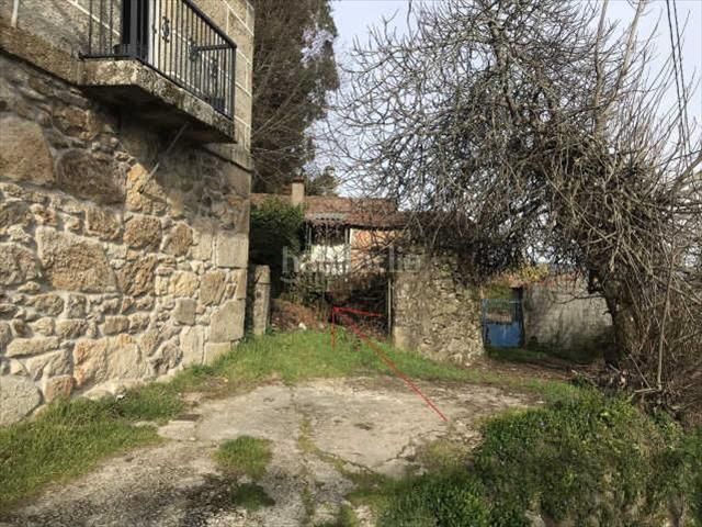 Foto 4556da26-a9ef-460c-9a65-d62191c64f82. Casa aparellada a Lobios