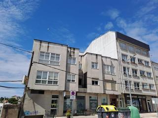 Location Local commercial à Poio