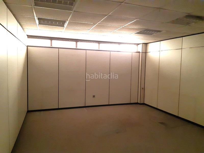 Foto f5a9e6f2-5f67-4ce0-81df-d1a27685ced3. Location local commercial dans Centro - Areal Vigo