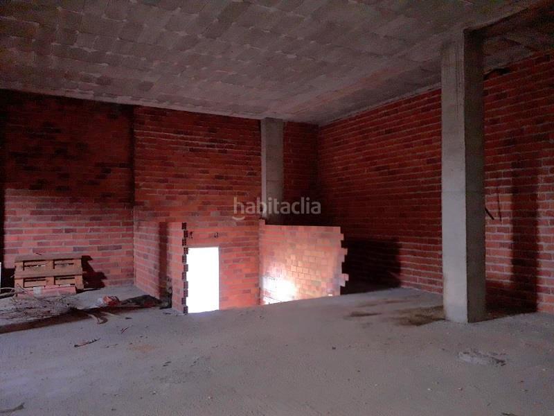 Foto a82c6f57-70fc-44c1-9912-6bde72cc4a7a. Local comercial en Caranza Ferrol