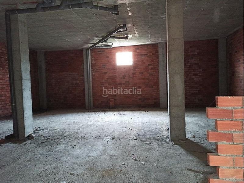 Foto d49aee82-fb49-4cfd-a10c-a0fa3b24a729. Local comercial en Caranza Ferrol