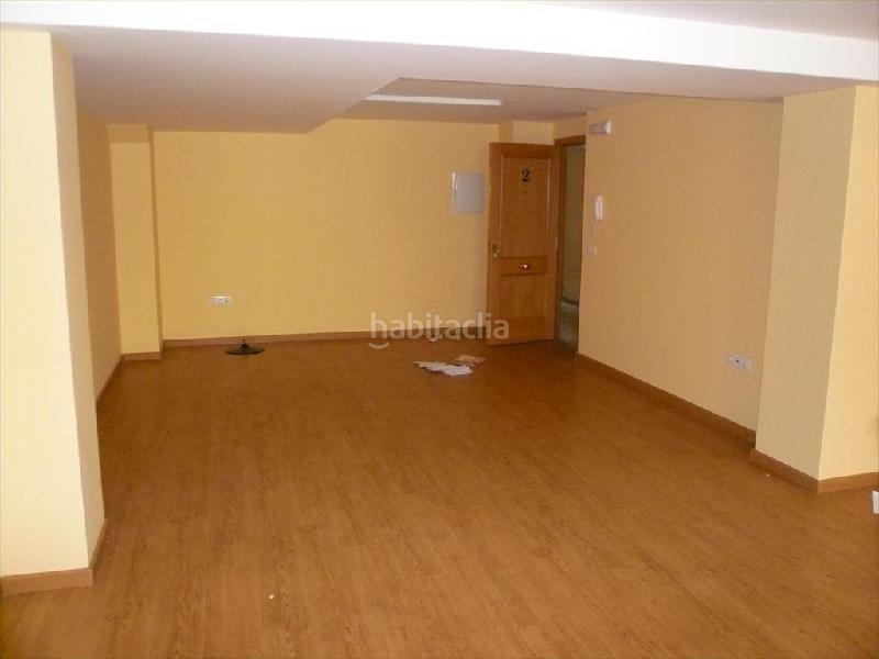 Foto f1bf50b7-aa3f-4ee3-a2a4-f9a8344205f9. Rent office space in Recatelo - O Carme Lugo