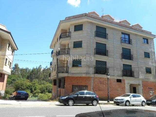 Foto dd10d0b3-6629-478c-b2e3-b55f029d0cdf. Aparcament cotxe a Cañiza (A)