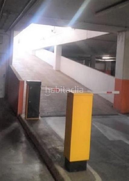 Foto b5f12f09-660b-41c0-8fbf-3f7f30c3ee03. Parking coche en San Jerónimo - La Bachillera Sevilla