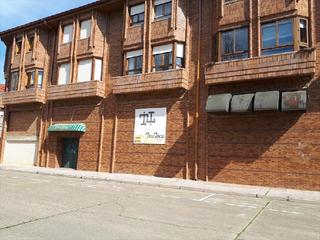 Location Local commercial à Saldaña