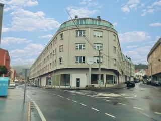 Location Local commercial à Carral