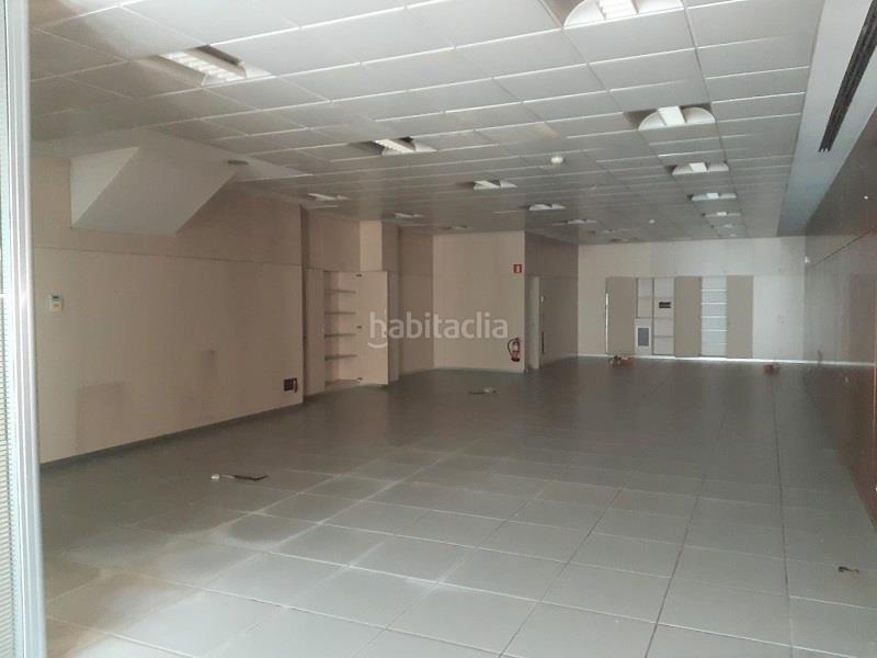 Foto 4647e051-ebf6-4b23-b298-de19cb1ee7d0. Local comercial a Teis Vigo