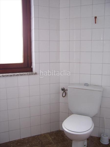 Foto 9f3e0d37-81b1-40b2-9a24-e701f5328bd3. Alquiler local comercial en Cerdido