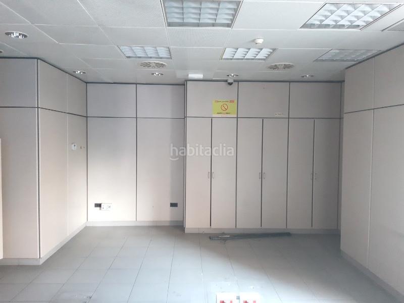 Foto a7c436ee-6354-4f58-a419-2cbc9636b5f5. Local comercial en As Travesas - Balaidos Vigo