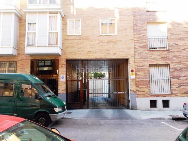 Foto 7feee1ee-3d4a-4990-8be5-3c23448669a7. Aparcament cotxe a Campamento Madrid