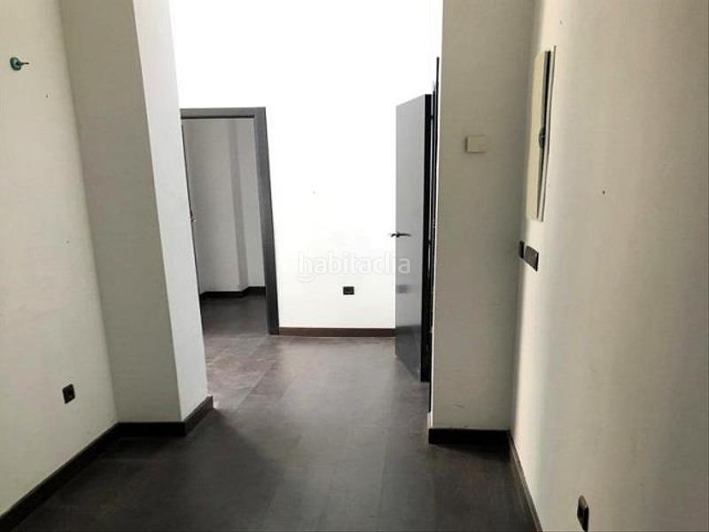 Foto 951a841c-e5eb-4345-8398-a575a03ed462. Alquiler local comercial en Flores de Sil - La Placa Ponferrada