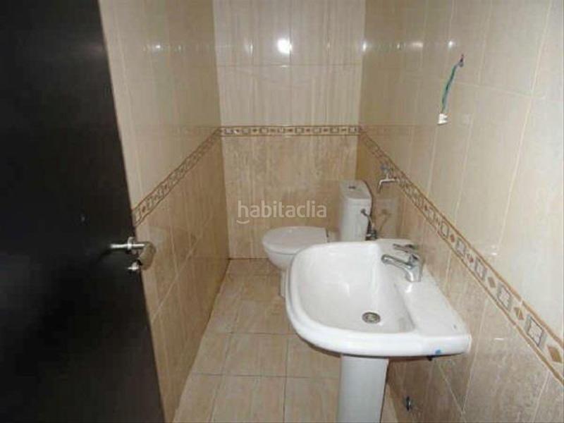 Foto 58ebe868-bc22-433a-a00d-9a08a836b193. Lloguer local comercial a Flores de Sil - La Placa Ponferrada