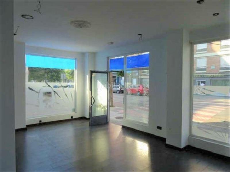 Foto 65e1ff40-8d05-4acb-b7ed-f8d5dbf1d8b2. Location local commercial dans Flores de Sil - La Placa Ponferrada