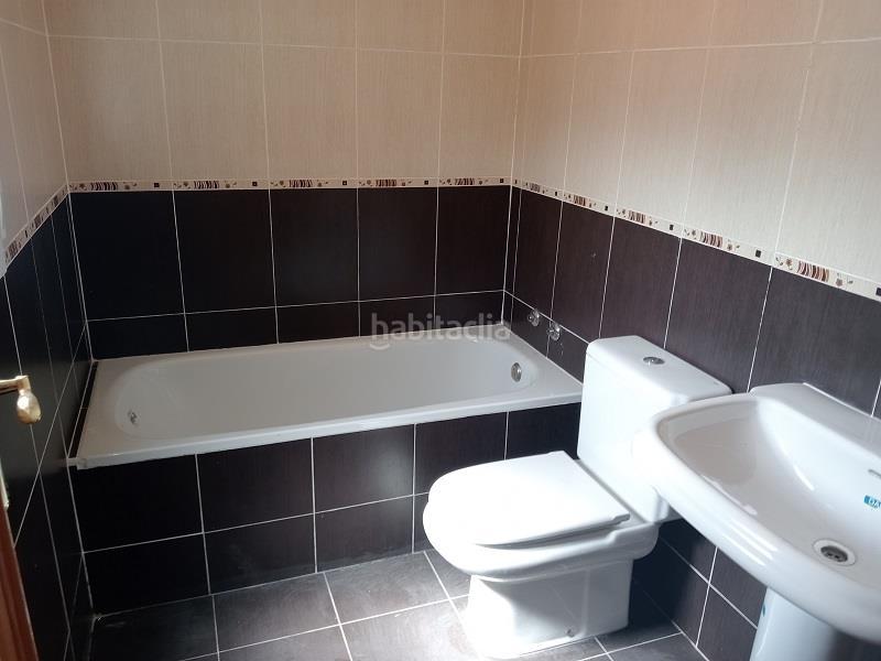 Foto a8478c3f-b3d9-4782-b573-d7051acb7a50. Doppelhaus in Cadalso de los Vidrios