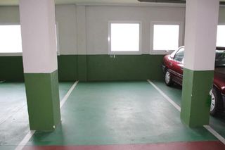 Aparcament cotxe a Pontedeume