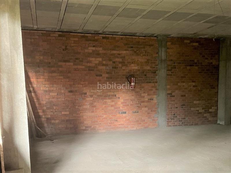 Foto 6a91a6cd-bfa0-4f3e-bbf9-558e2865094e. Location local commercial dans Ponteareas