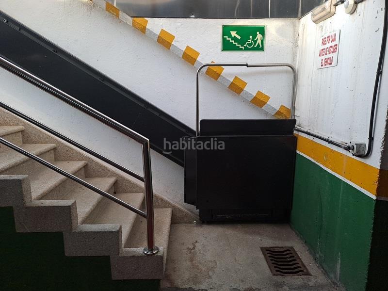 Foto a73ba3ac-566f-464a-bc9e-be387e00d767. Parking coche en Gondomar