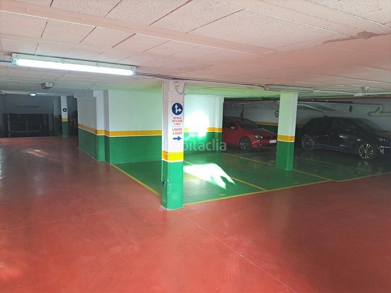 Foto 47f22a9d-cc8e-416a-a26a-f4f309d368fe. Car parking in Gondomar