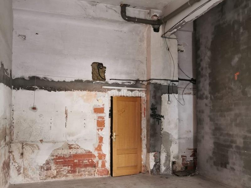 Foto 0c879fd0-cc87-4681-82aa-2b757fdda432. Location local commercial dans Centro Ponferrada