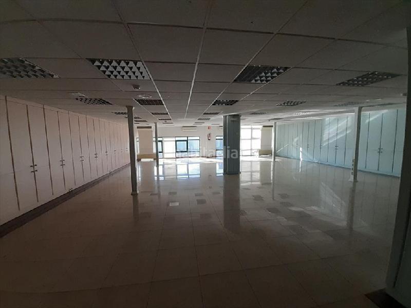 Foto 412eb33a-26b8-4c14-b4be-d71dc6ecdb47. Location bâtiment à usage industriel dans Mesoiro Coruña (A)