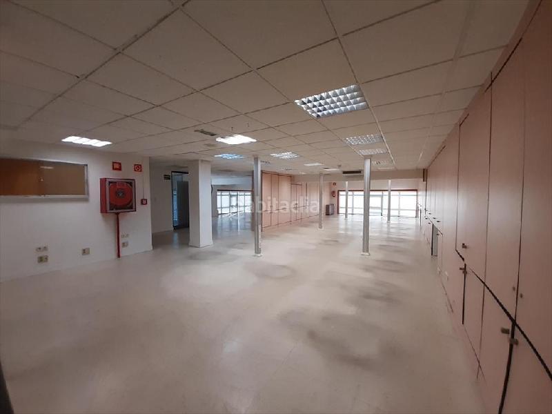 Foto bedc279d-7bd8-48b8-9f4b-62774e975822. Location bâtiment à usage industriel dans Mesoiro Coruña (A)