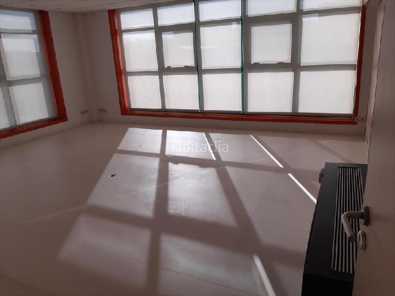 Foto 659add7c-9faf-4a84-8833-5bd00c6efe28. Miete fabrikhalle in Mesoiro Coruña (A)