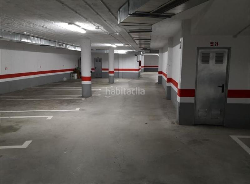 Foto 06e11c87-86f5-4edd-af10-9e733ec489e8. Aparcament cotxe a A Malata - Catabois - Ciudad Jardín Ferrol